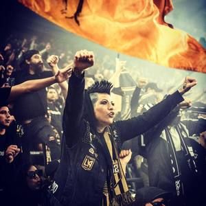 Meet your Posher, Eva